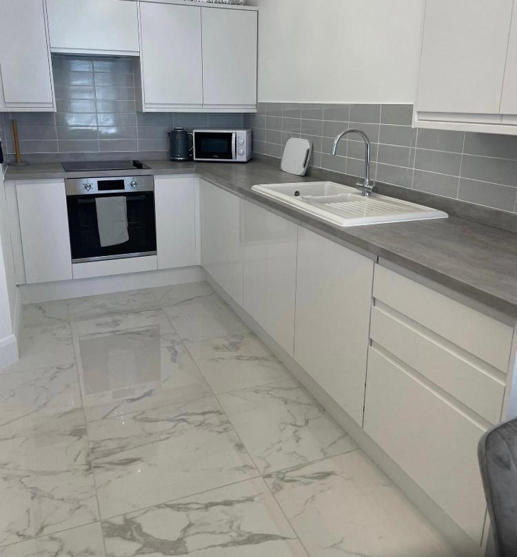 Ballycastle Town Centre Studio Apartment Ngoại thất bức ảnh